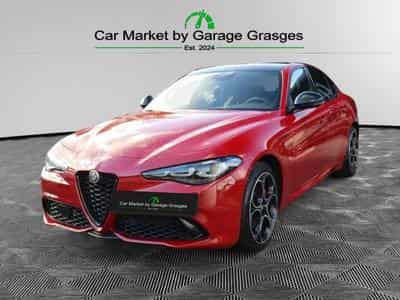 Alfa-Romeo Giulia COMPETIZIONE 2.0 TURBO (2023) - Photo 7