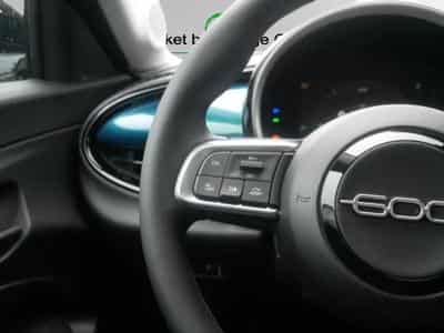 Fiat 600 ICON HYBRID 1.2 (2026) - Photo 15