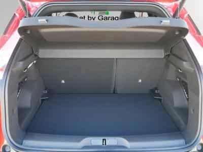 Alfa-Romeo Junior Ibrida Speciale 1.2 VGT (2025) - Photo 9