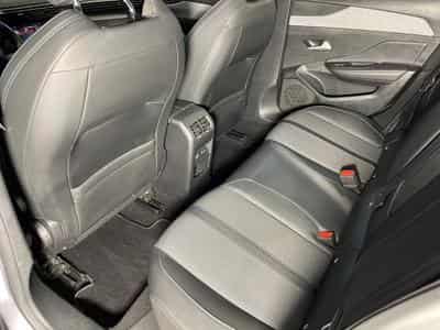 Peugeot 308 1.5 BlueHDI 130 ALLURE GPS CARPLAY (2022) - Photo 11