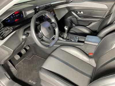 Peugeot 308 1.5 BlueHDI 130 ALLURE GPS CARPLAY (2022) - Photo 9