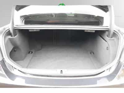 Alfa-Romeo Giulia COMPETIZIONE 2.0 TURBO (2023) - Photo 10