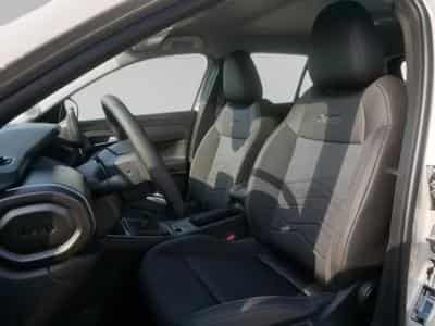 Jeep Avenger ALTITUDE 1.2 (2025) - Photo 11