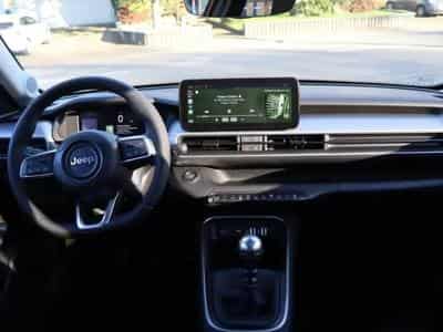 Jeep Avenger Summit 1.2 (2024) - Photo 13