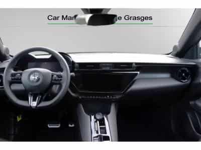 Alfa-Romeo Junior Ibrida Speciale 1.2 VGT (2025) - Photo 13