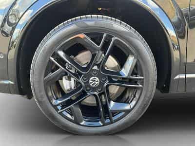 VW Tiguan R-Line+DSG+4M+Black-Style+Pano+AHK (2025) - Foto 8