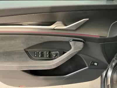 Skoda Kodiaq Sportline+DSG+4x4+StandH.+AHK (2025) - Foto 14