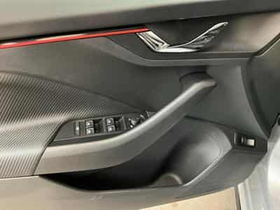 Skoda Kamiq Monte-Carlo+BVM+Pano+LED (2025) - Foto 14