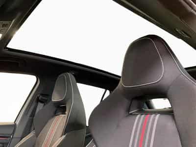 Skoda Kamiq Monte-Carlo+BVM+Pano+LED (2025) - Foto 15