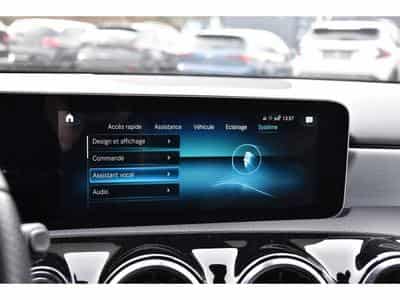 Mercedes A 200 AMG Line 7G-Tronic NIGHT CAM ALU19 1° MAIN (2020) - Foto 12