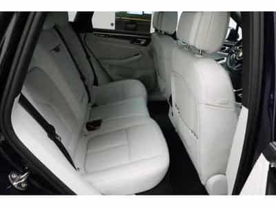 Porsche Macan S (2022) - Photo 14