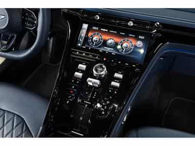 Aston-Martin DB12 V8 Twin Turbo - CONCOURS BLUE (2026) - Photo 10