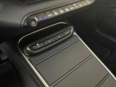 Jeep Avenger SUMMIT (2026) - Photo 9