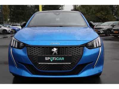 Peugeot 208 GT EAT8 (2023) - Photo 3