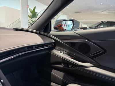 Chevrolet Corvette C8 STINGRAY COUPE 3LT V8 6.2 (2026) - Photo 9