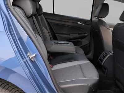 VW Golf (2025) - Photo 7
