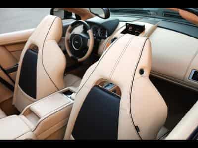 Aston-Martin Virage VOLANTE 6.0 V12 TOUCHTRONIC II – MARRON BLACK (2013) - Photo 15