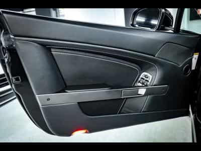 Aston-Martin V8 Vantage ROADSTER 4.7 436 MANUAL 6 (2014) - Photo 9