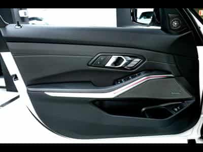 BMW M3 COMPETITION TOURING (G81) M XDRIVE – ALPINWEISS III (2024) - Foto 9