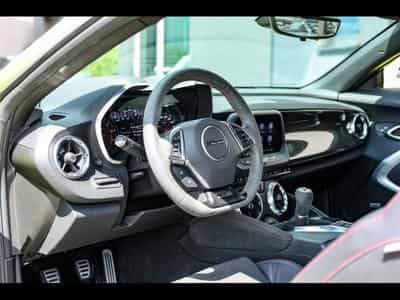 Chevrolet Camaro ZL1 6.2 V8 RWD - MANUAL 6 – SHOCK YELLOW (2020) - Foto 9