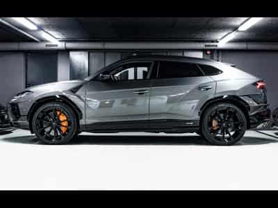 Lamborghini Urus S 4.0 V8  (666 CH) - AKRAPOVIC (2024) - Photo 2
