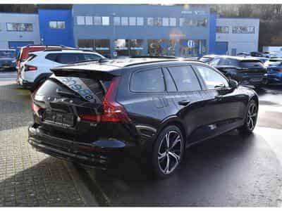 Volvo V60 2.0 B4 Plus Dark Geartronic CUIR MEMO PANO CAM360 HARMAN 1°M (2025) - Photo 4