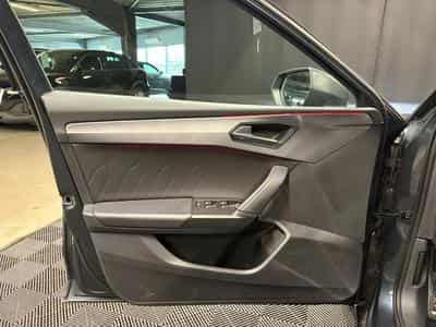 Cupra Leon 2.0 DSG7 300cv (2022) - Foto 9