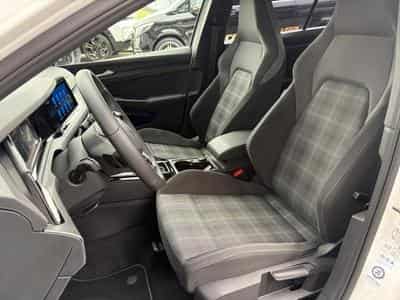 VW Golf VIII GTD (2023) - Photo 7
