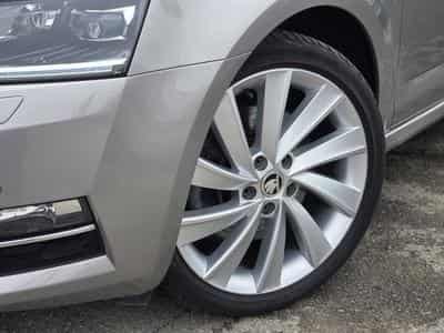 Skoda Octavia TDI DSG 150CV EDITION Laurin & klement (2019) - Photo 3