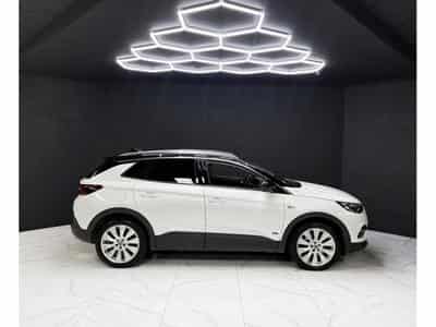 Opel Grandland Hybrid4 300 (2020) - Foto 6