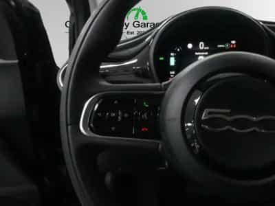 Fiat 500 ICON 42 kWh (2022) - Photo 12