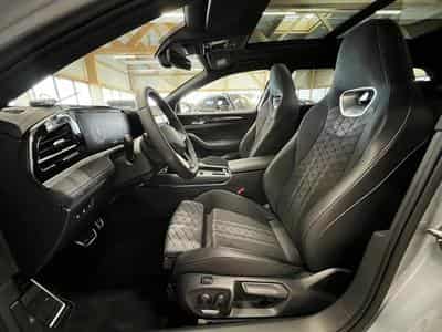 VW Passat (2025) - Photo 9