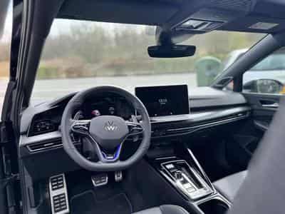 VW Golf (2025) - Photo 10