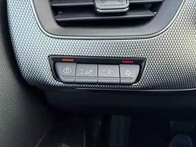 Renault Arkana 1.3 E-Tech Full Hybrid 145 EDC TECHNO (2025) - Foto 11