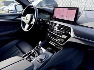 BMW 530 530d xDrive Touring M Sport Paket (2023) - Photo 12