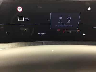 Peugeot 3008 1.2 Hybrid 145 E-DSC6 GT (2025) - Foto 8