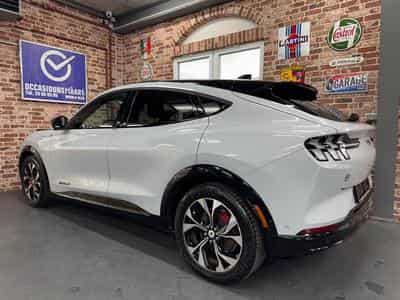 Ford Mustang Mach-E Mustang Mach-E 99Kw/h RWD RANGE PREMIUM (2024) - Photo 2