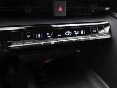 Toyota C-HR 1.8 VVT-i 140 Hybride Dynamic (2025) - Photo 10