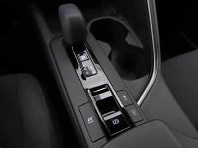 Toyota C-HR 1.8 VVT-i 140 Hybride Dynamic (2025) - Photo 11