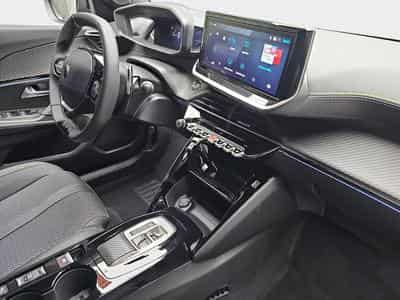 Peugeot 2008 1.2 Hybrid 145 E-DSC6 GT (2025) - Photo 15