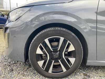 Peugeot 208 1.2 PureTech Hýbrid 110 E-DSC6 Allure (2025) - Photo 5