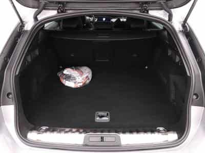 Peugeot 508 1.6 PHEV 225 EAT8 Allure (2025) - Photo 15