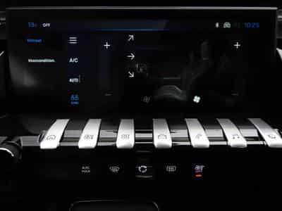 Peugeot 508 1.6 PHEV 225 EAT8 Allure (2025) - Photo 9