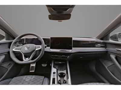 VW Passat 2.0 TSI 204 DSG R-Line (2025) - Photo 7