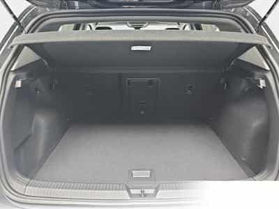VW Golf (2026) - Photo 13