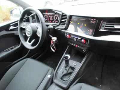 Audi A1 Sportback S line (2025) - Foto 6