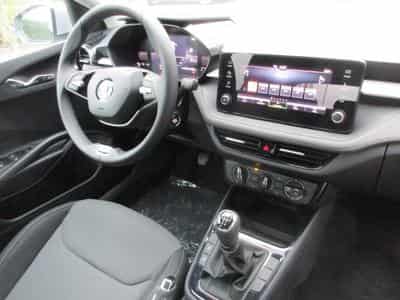 Skoda Fabia Selection 1.0 TSI (2024) - Photo 2