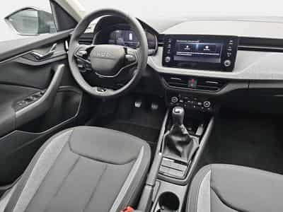 Skoda Kamiq 1.0 TSi 116 DSG Selection (2026) - Foto 8