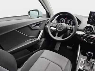 Audi Q2 35 TFSI S-Tronic 150  S-Line (2025) - Foto 8