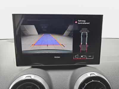 Audi Q2 35 TFSI S-Tronic 150  S-Line (2025) - Foto 9